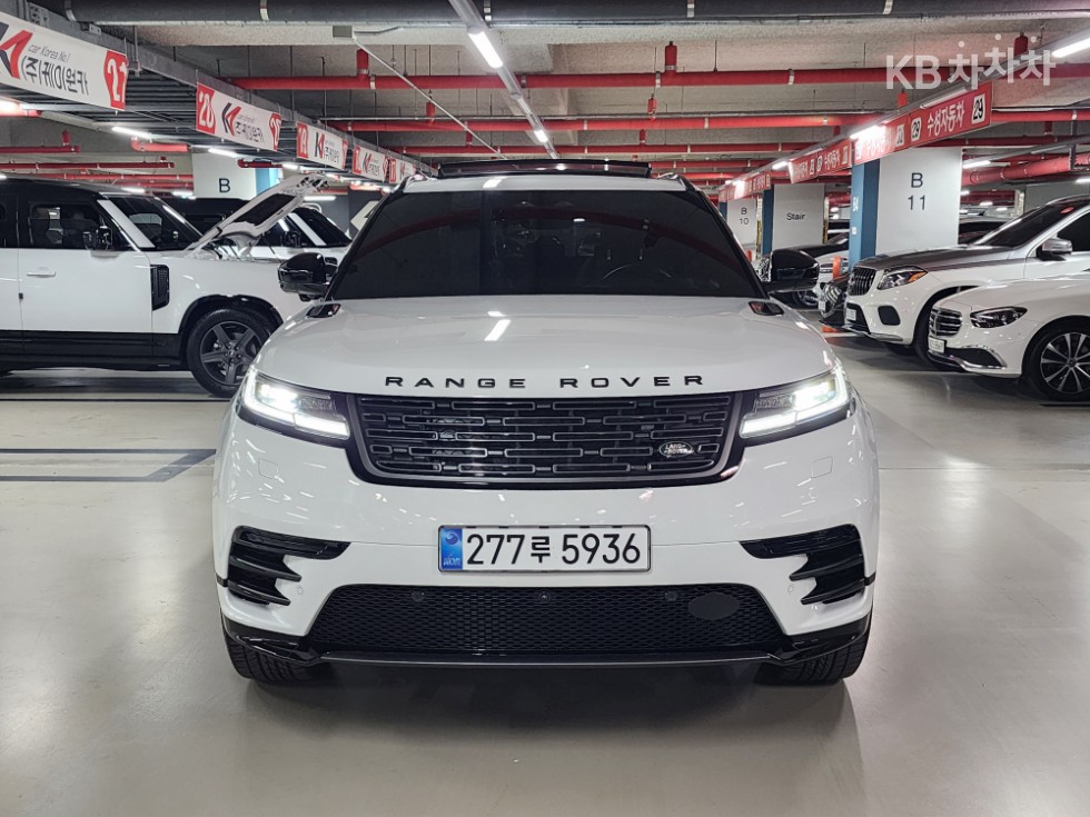 Land Rover Range Rover Velar R-Dynamic SE — фото 3