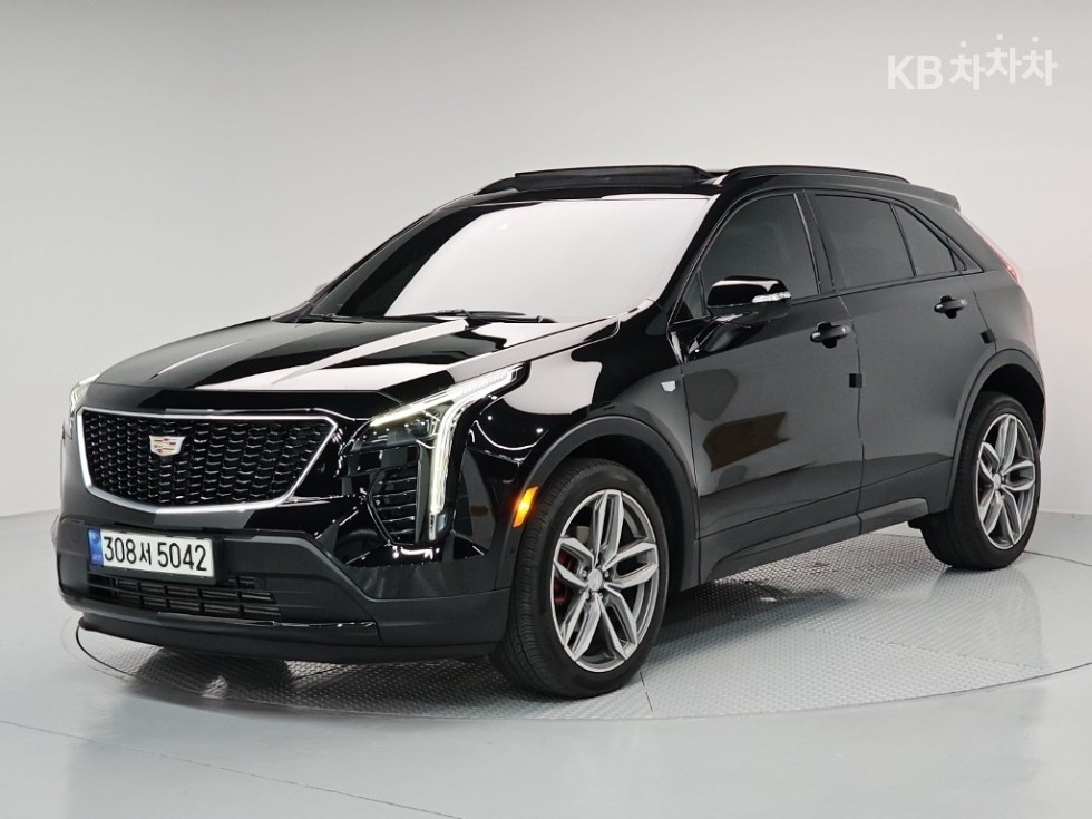 Cadillac XT4 Sport — фото 1