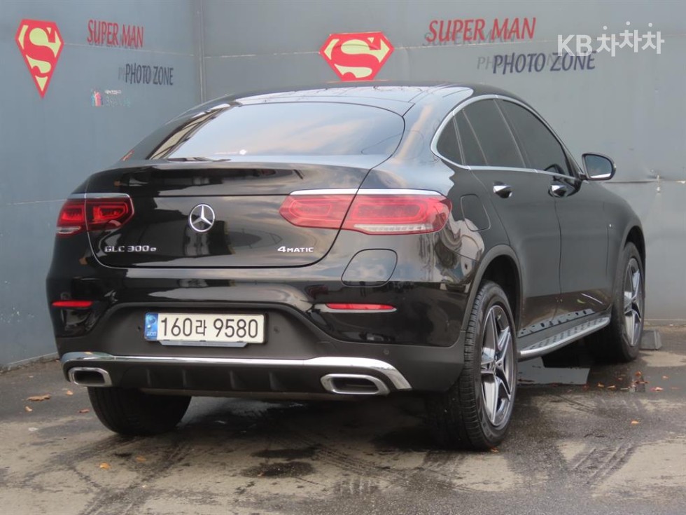 Mercedes-Benz GLC-Class BASE MODEL — фото 3