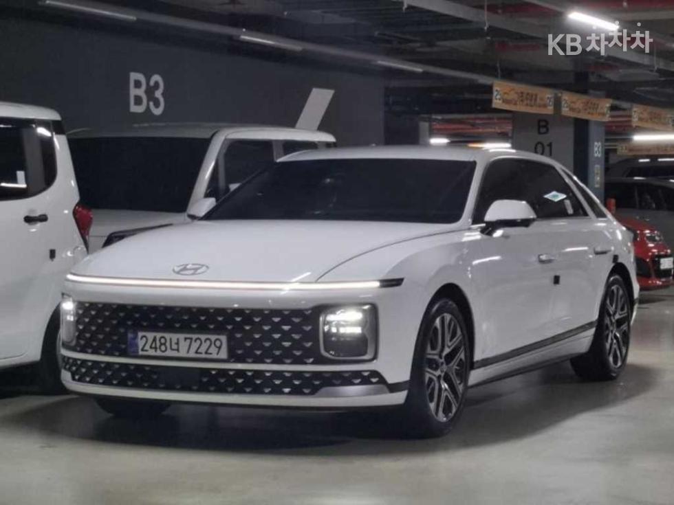 Hyundai Grandeur EXCLUSIVE — фото 1