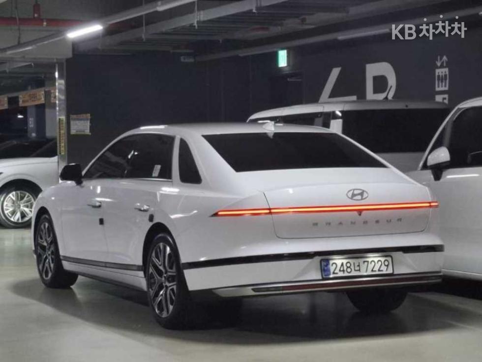 Hyundai Grandeur EXCLUSIVE — фото 2