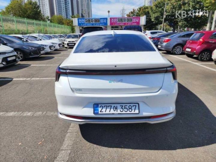 Kia The New K8 3.5 LPG Noblesse — miniaturë 3