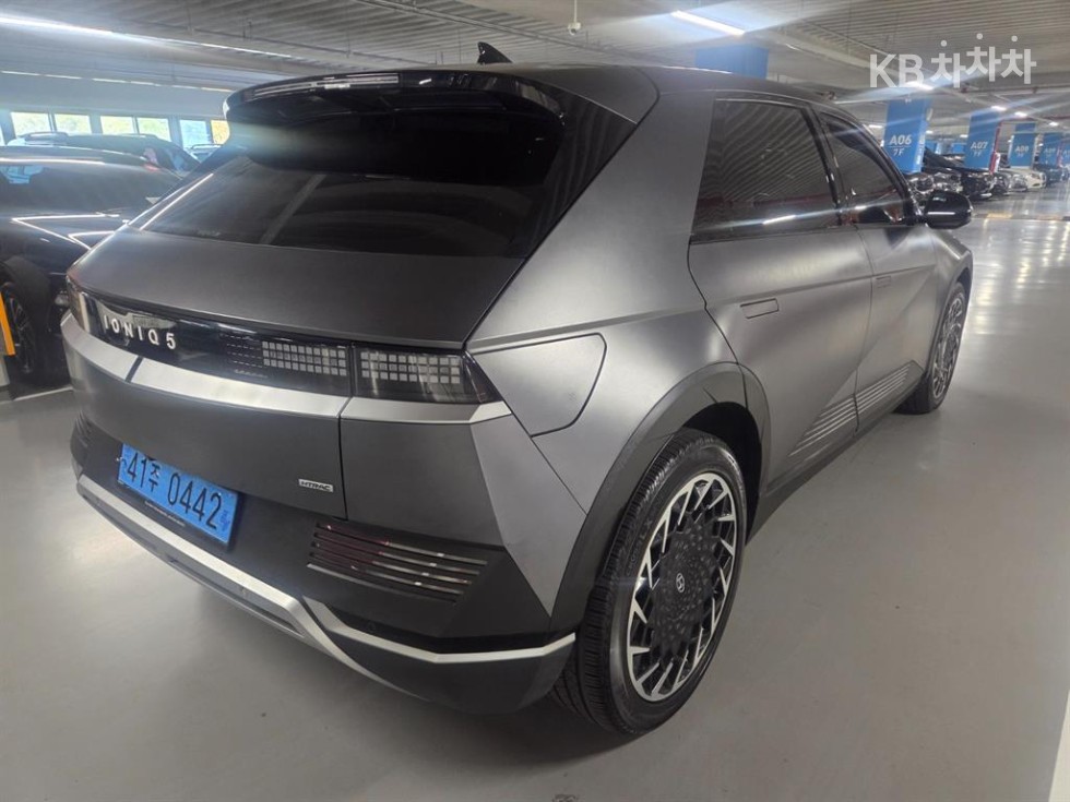 Hyundai IONIQ 5 EXCLUSIVE — фото 3