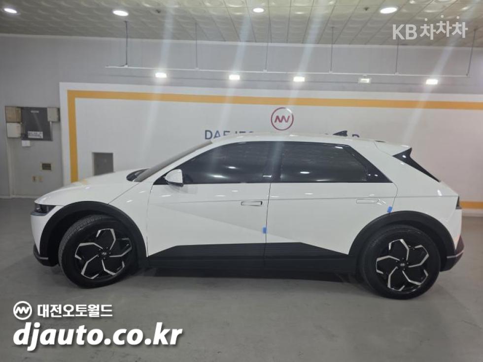 Hyundai IONIQ 5 EXCLUSIVE — фото 3