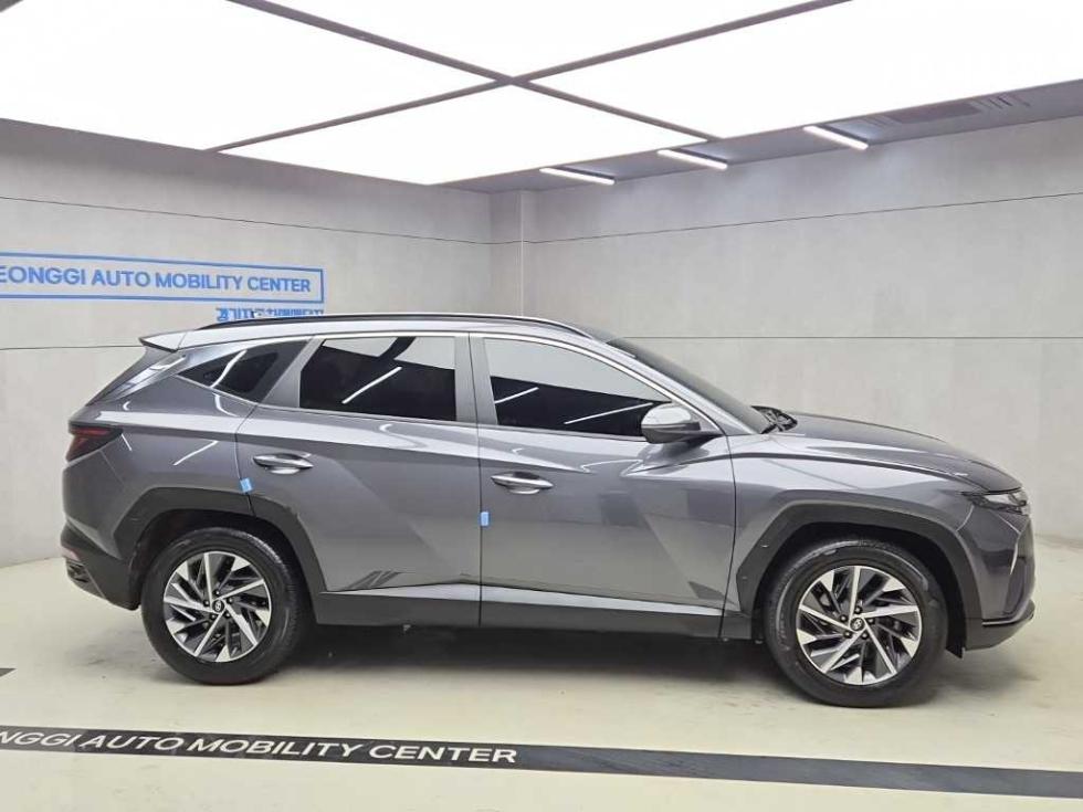 Hyundai Premium — фото 2