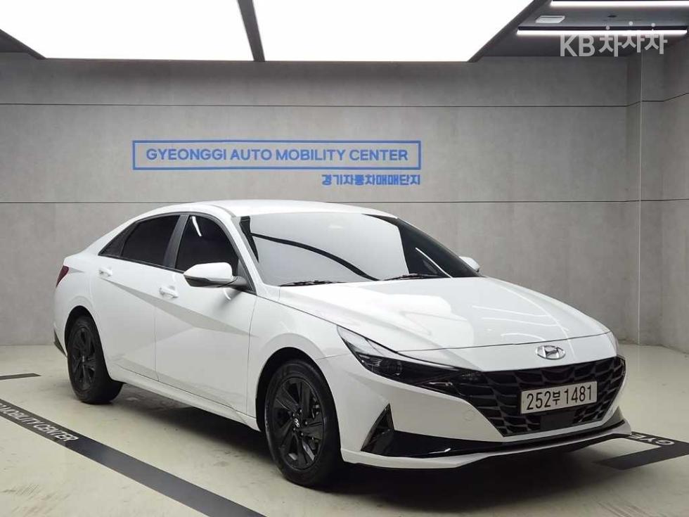 Hyundai Avante — фото 1