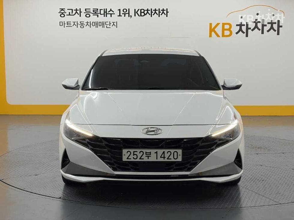 Hyundai Avante — фото 2