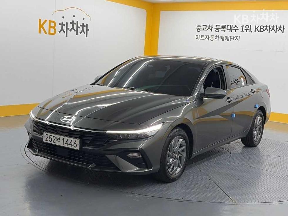 Hyundai Avante — фото 1