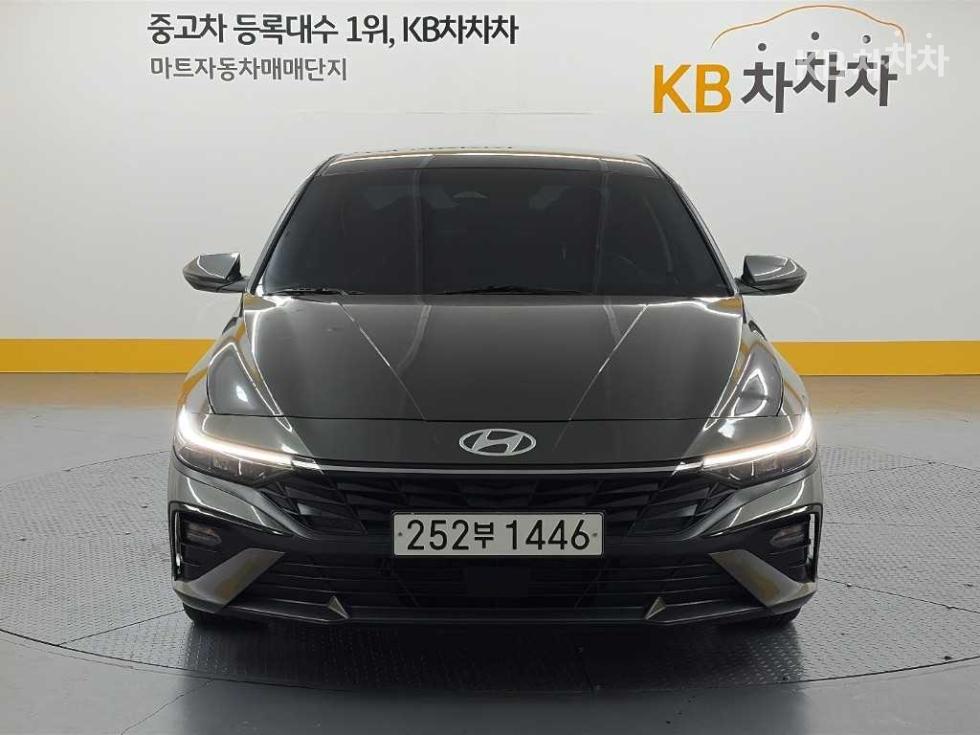 Hyundai Avante — фото 2