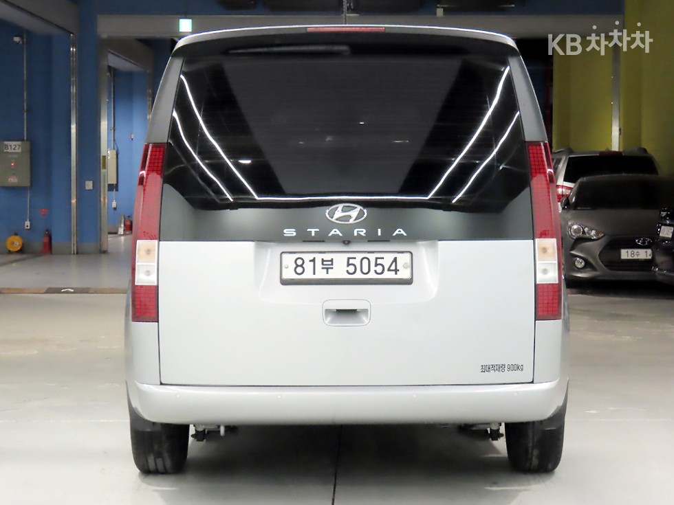 Hyundai Staria — фото 3