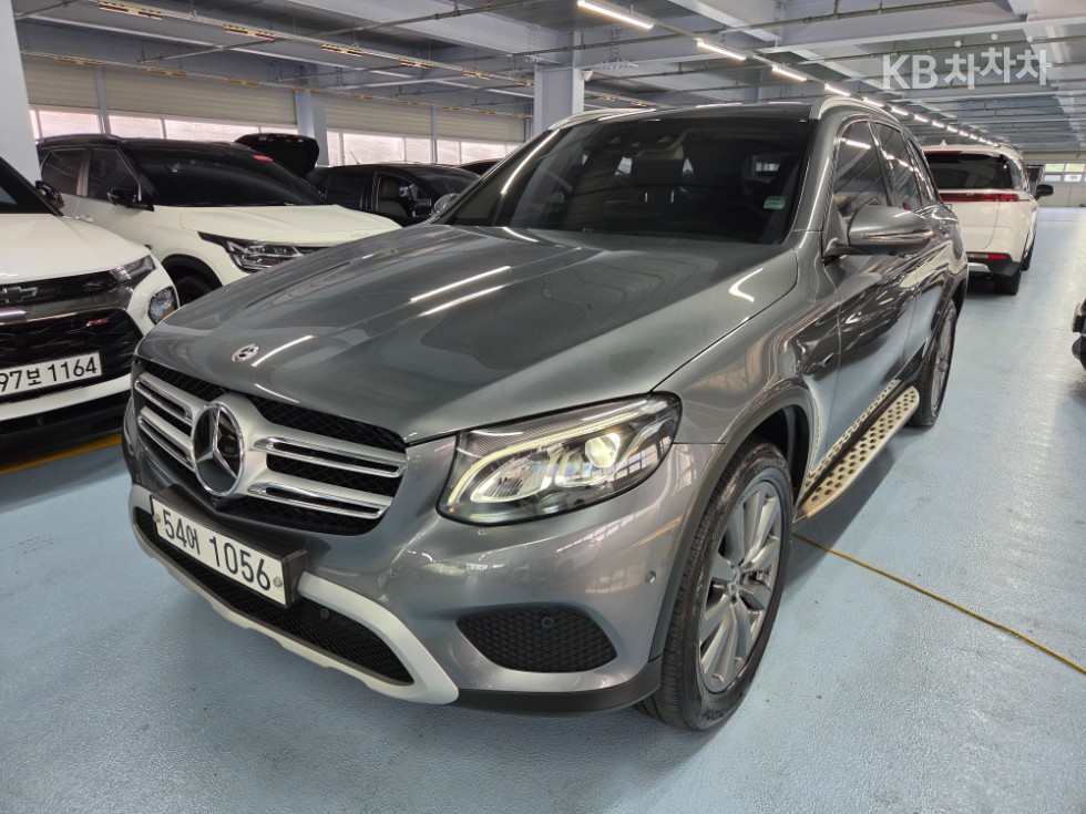 Mercedes-Benz GLC-Class BASE MODEL — фото 1