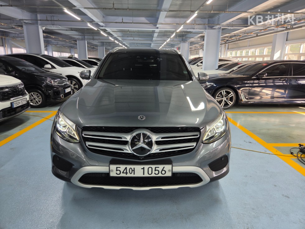 Mercedes-Benz GLC-Class BASE MODEL — фото 2