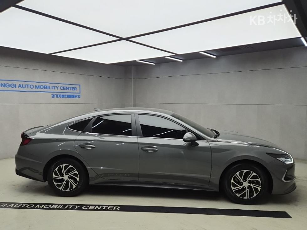 Hyundai Sonata — фото 2