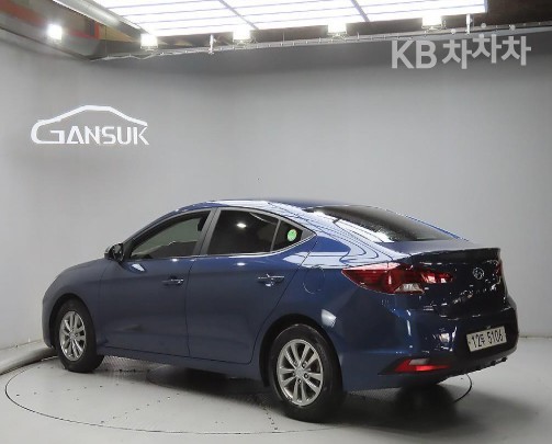Hyundai Avante Smart — фото 3