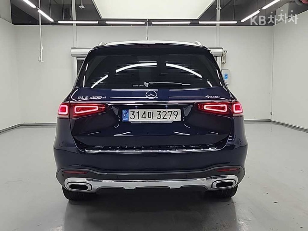 Mercedes-Benz GLS-Class BASE MODEL — фото 3