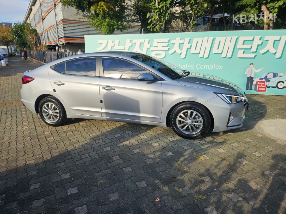 Hyundai Avante Smart — фото 3