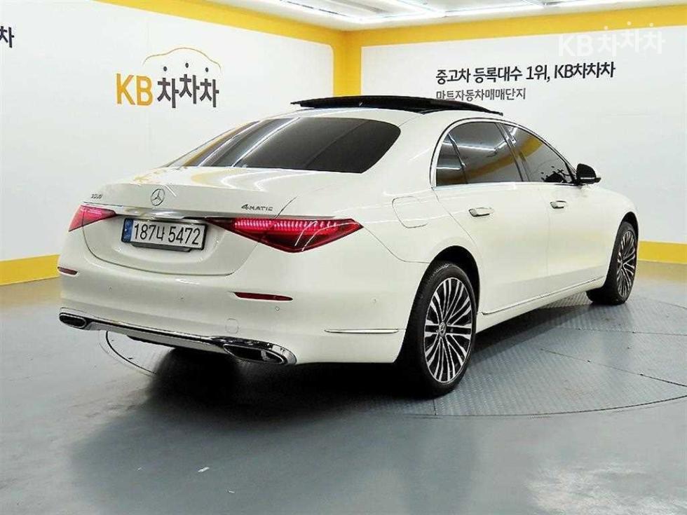 Mercedes-Benz S-Class BASE MODEL — фото 4