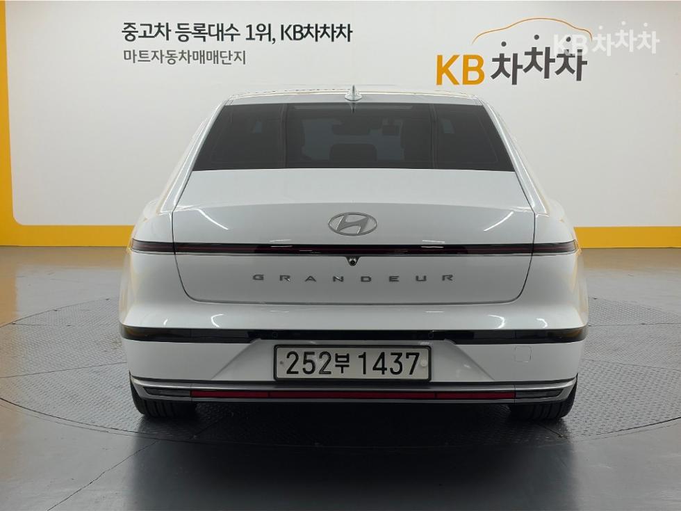 Hyundai Grandeur Premium — фото 3