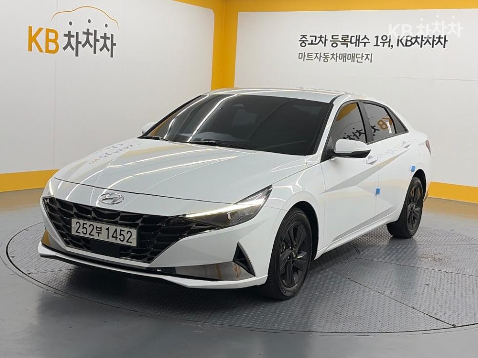 Hyundai Avante — фото 1