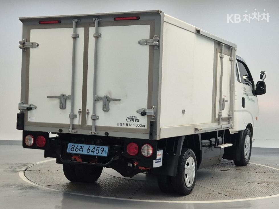 Kia BASE MODEL — фото 3