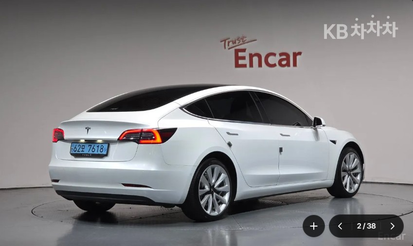 Tesla Model 3 — фото 2