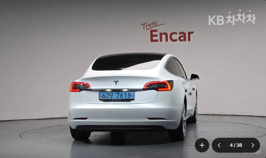 Tesla Model 3 — фото 4