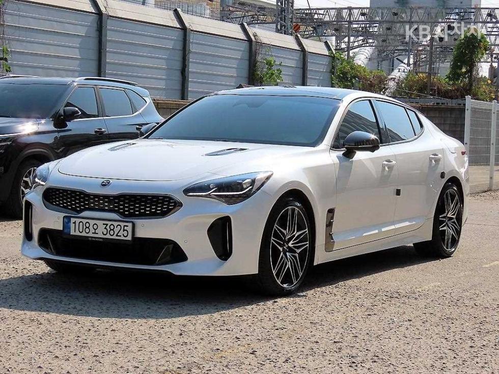 Kia Stinger Masters — фото 2