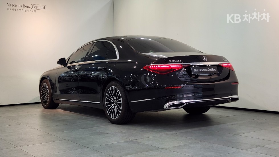 Mercedes-Benz S-Class BASE MODEL — фото 2