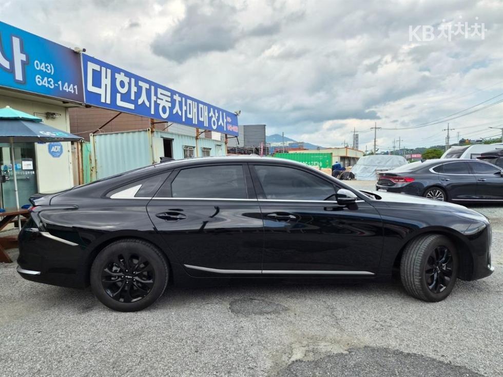 Kia K8 — miniaturë 3