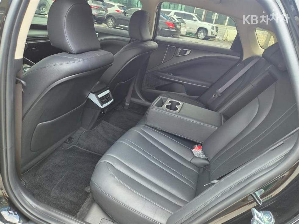 Kia K8 — miniaturë 16