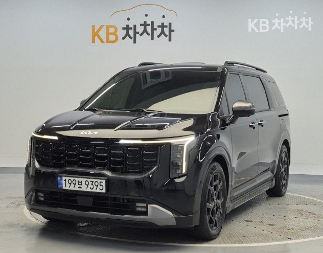 Kia Carnival SIGNATURE — фото 1