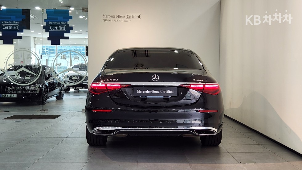 Mercedes-Benz S-Class BASE MODEL — фото 4