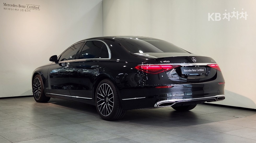 Mercedes-Benz S-Class BASE MODEL — фото 2