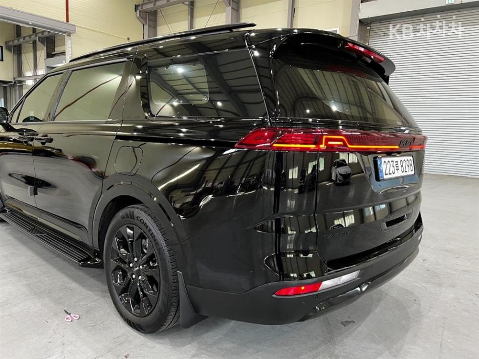 Kia Carnival SIGNATURE — фото 4