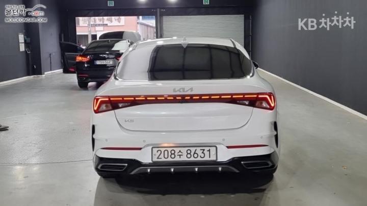 Kia K5 — miniaturë 4