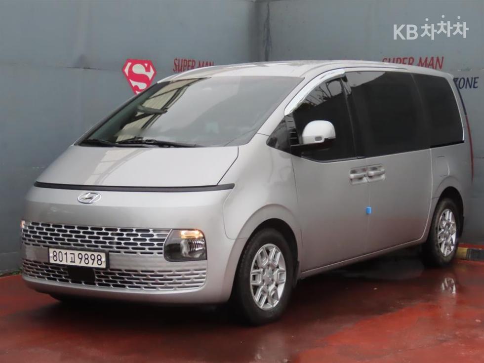 Hyundai Staria — фото 1