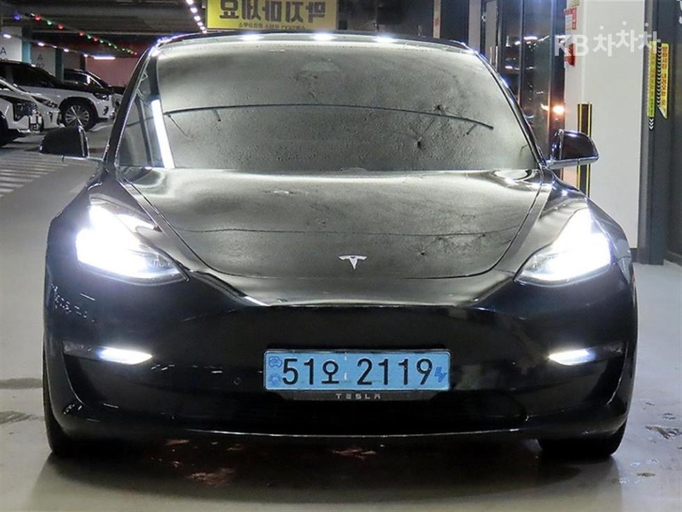 Tesla Model 3 — фото 2