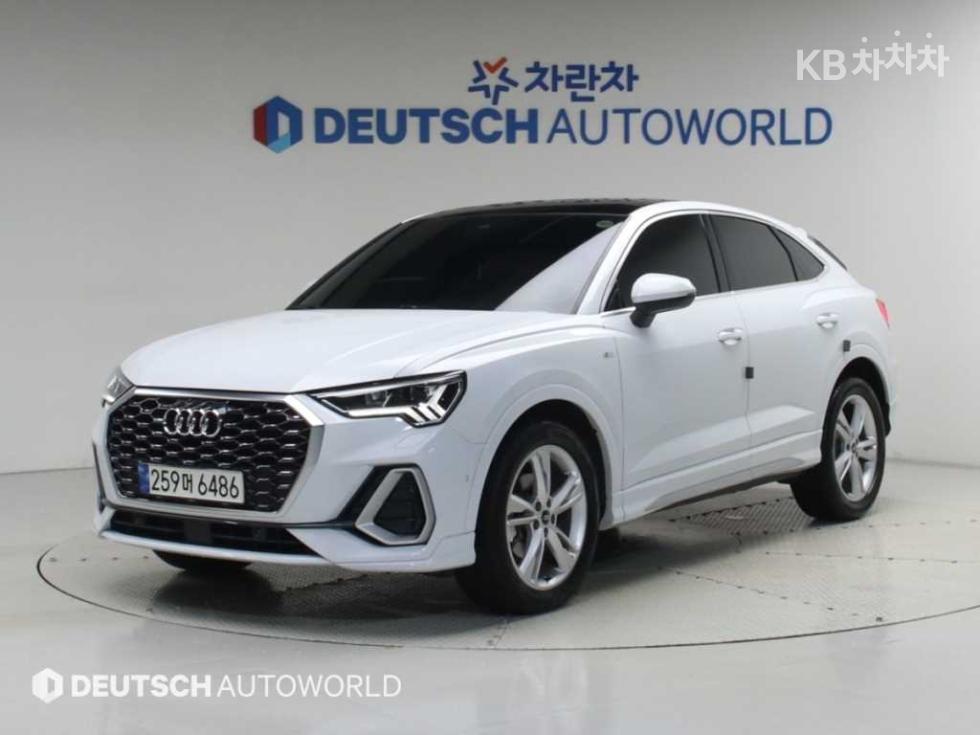 Audi Q3 Premium — фото 1