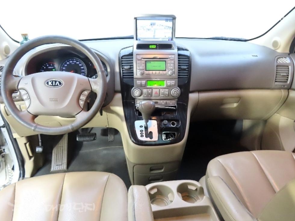 2012 - kia carnival