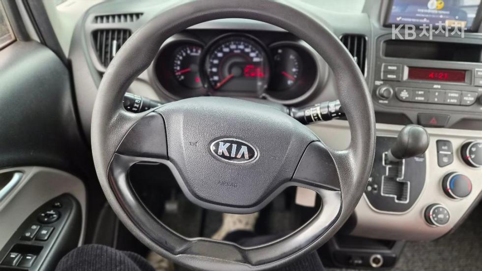 2014 - kia ray-ban