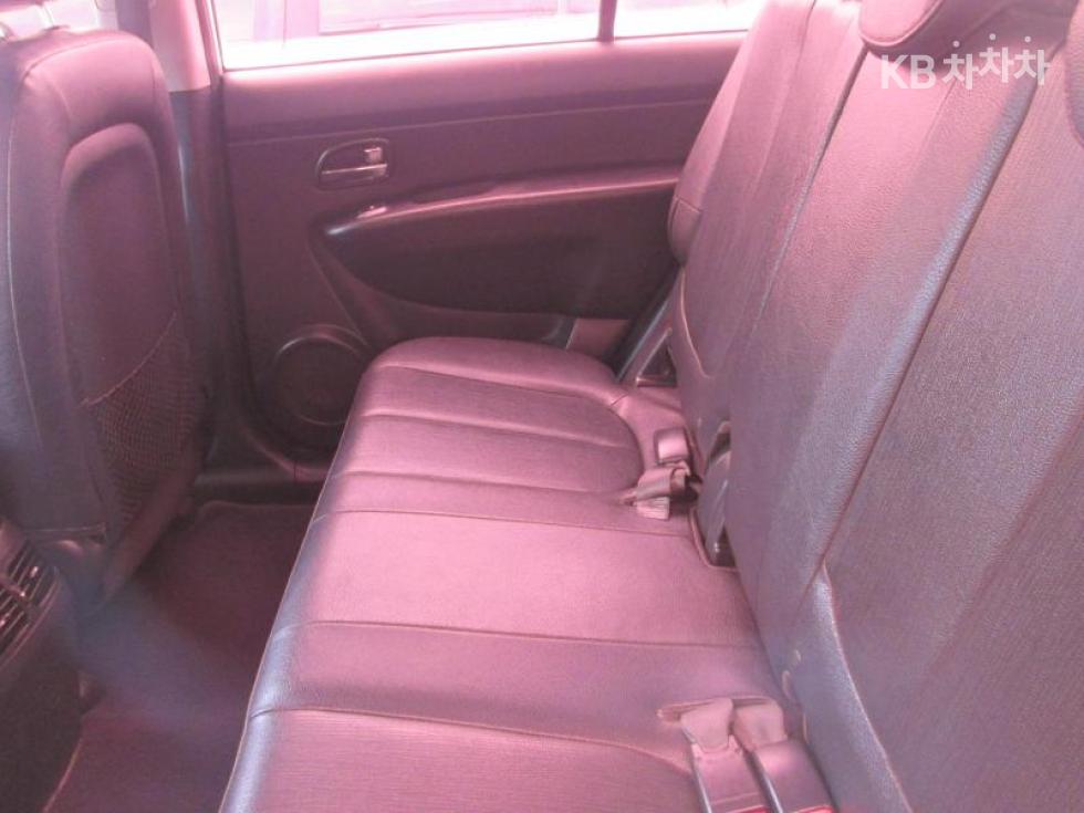 Kia Carens — miniaturë 6