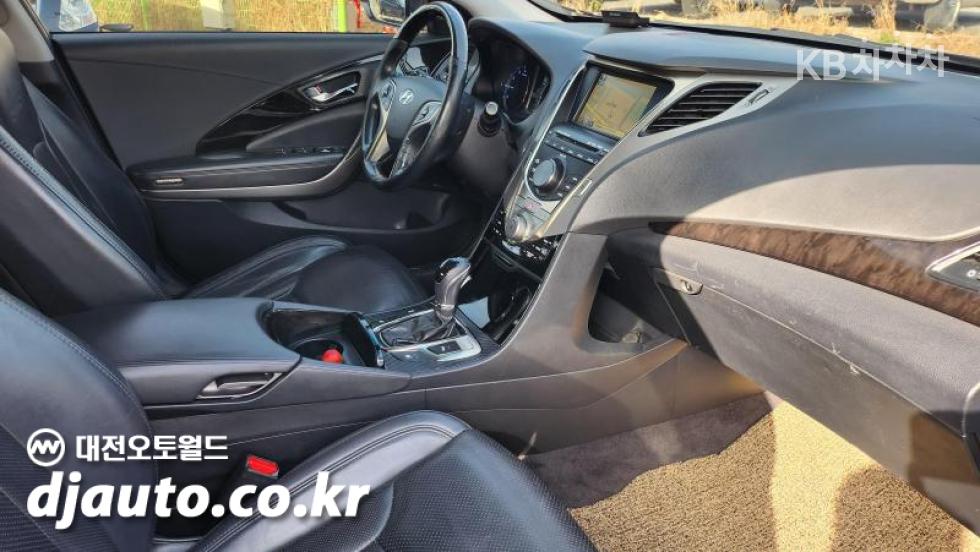 Hyundai Grandeur — miniaturë 8
