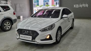 Hyundai Sonata 2.0 LPi 렌터카 — foto 1