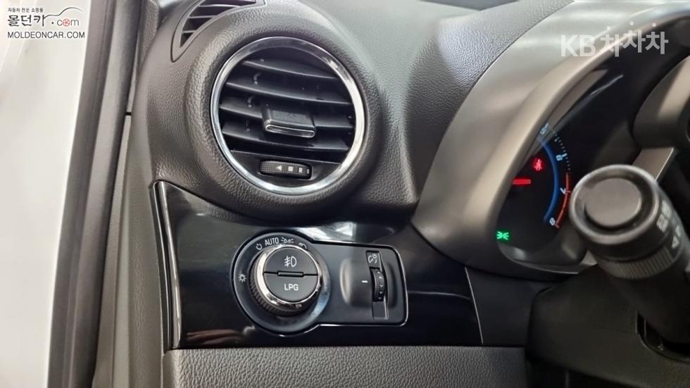 Chevrolet Orlando — miniaturë 16