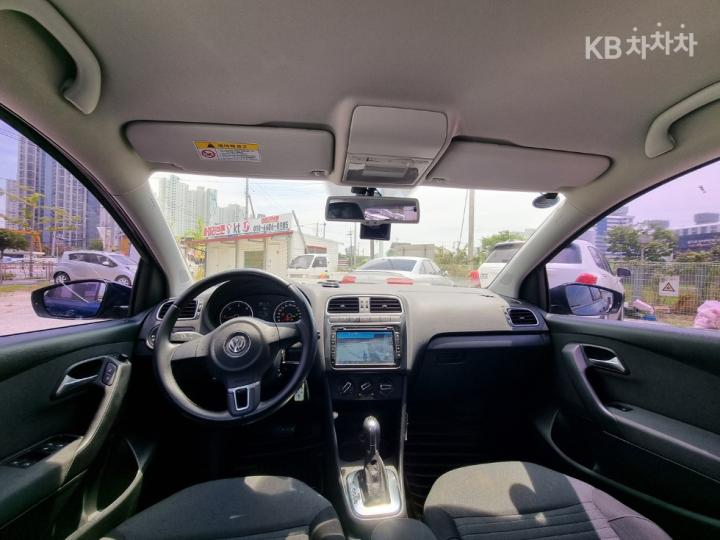 Volkswagen Polo 1.6 TDI R-Line 10