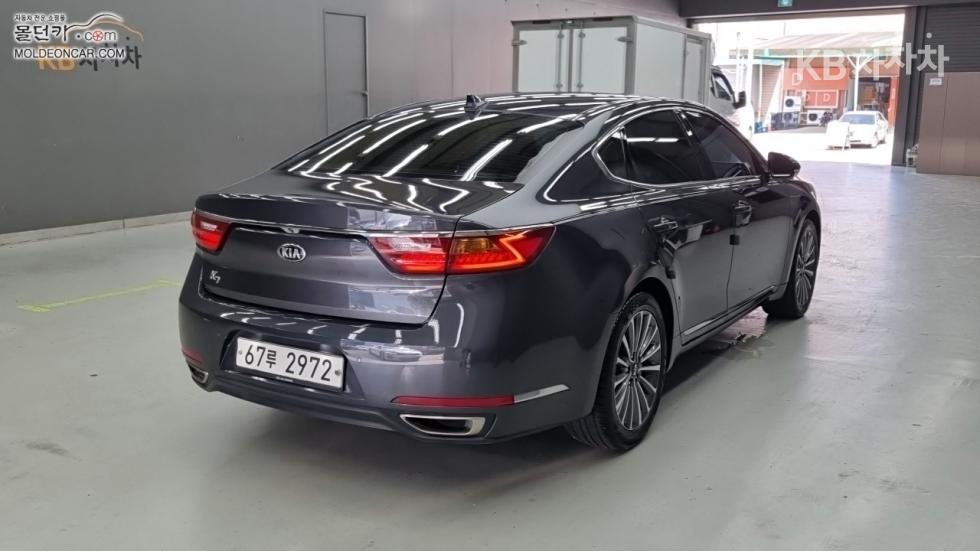 2017 - kia k7