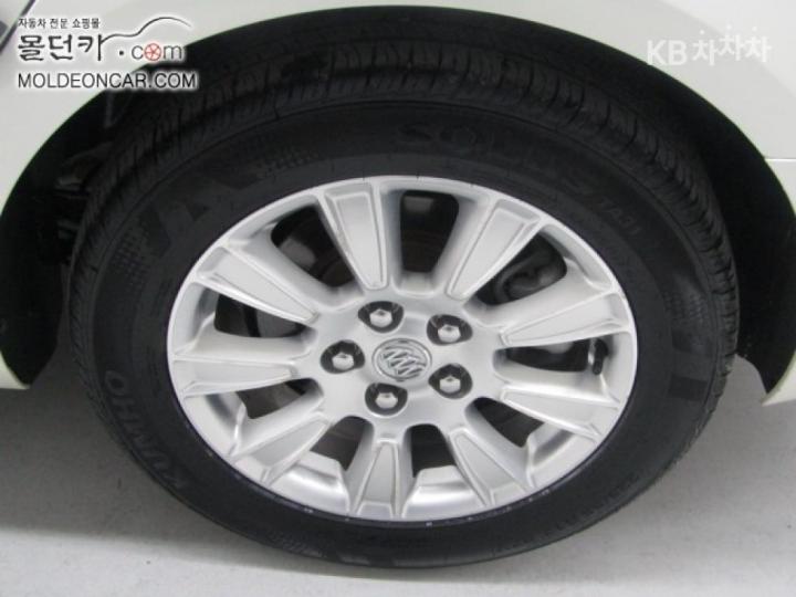 Chevrolet Alpheon CL240 Premium 9