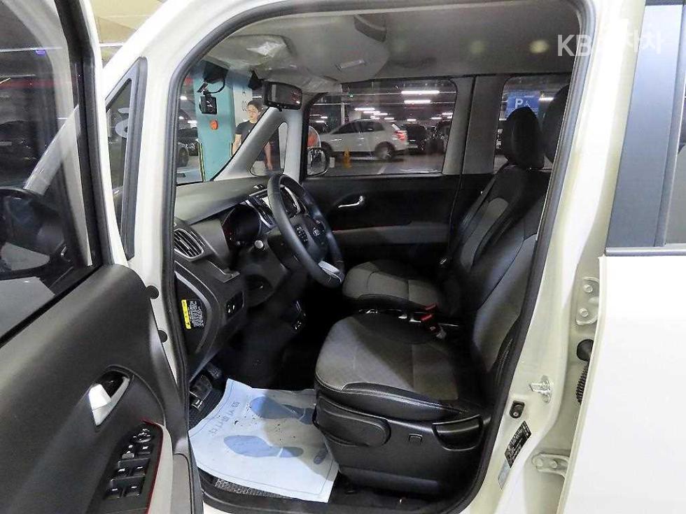 2019 - kia ray