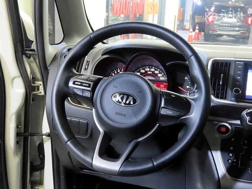 2019 - kia ray