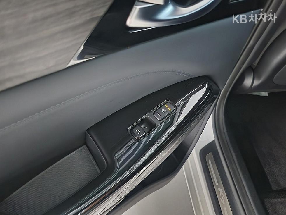 2021 - kia k7